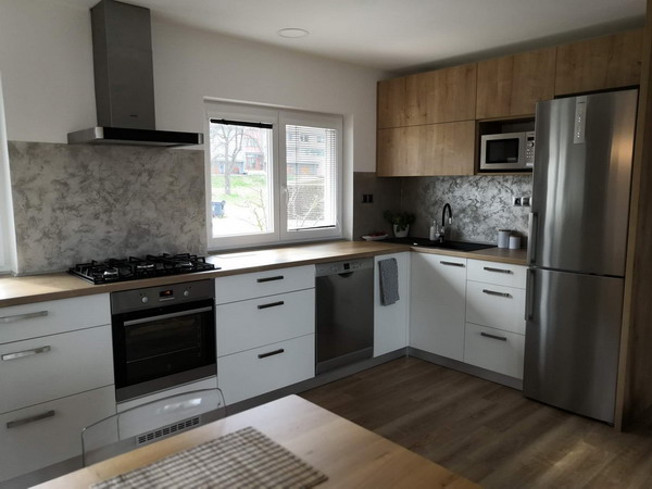 Realizace betonové stěrky - Villidecor.cz